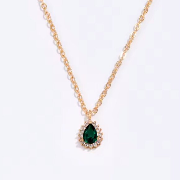 Gold Teardrop Emerald Pendent Necklace - Picture 1 of 3